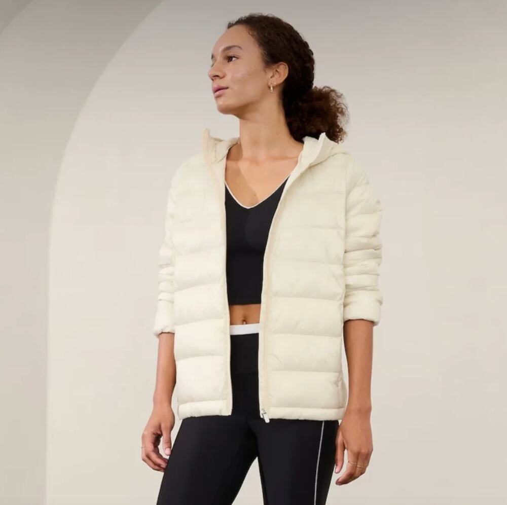 ATHLETA Aire Puffer Jacket in Bone Size Women's Small